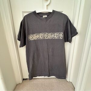Vintage Tultex Men Gray Cotton T-Shirt with Hawaiian Floral Design M
